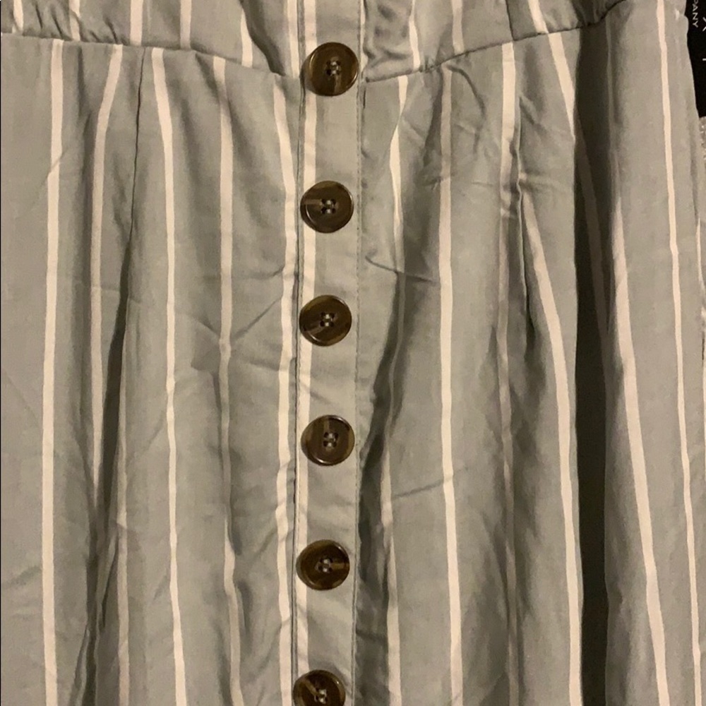 Dress - Picture 3 of 6